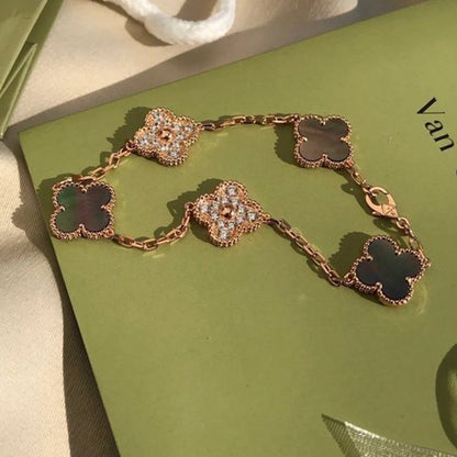 [?Vintora] CLOVER 5 MOTIF GRAY MOP BRACELET COLLECTION