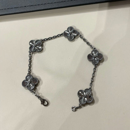 [?Vintora]CLOVER 5 MOTIF BLACK BRACELET