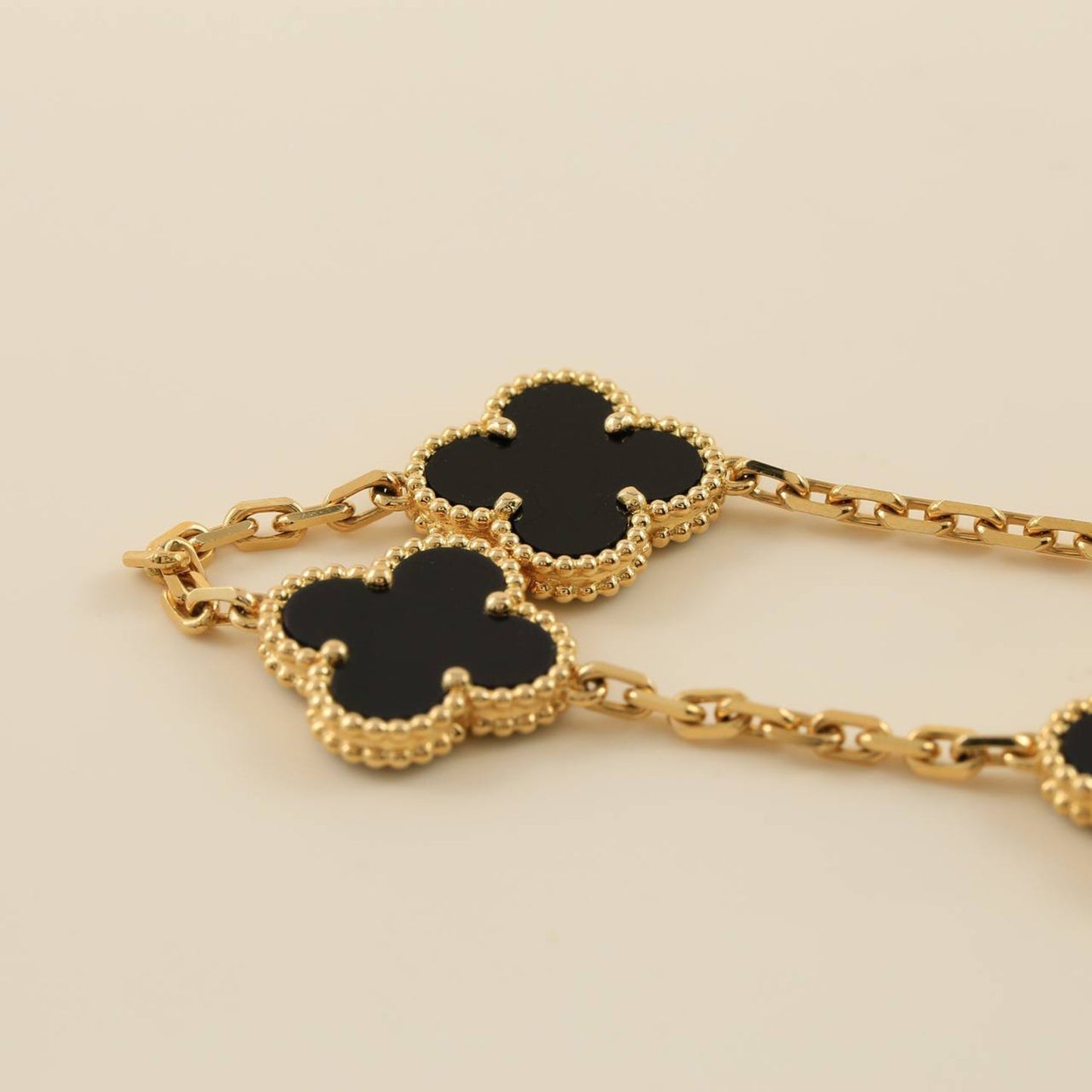 [?Vintora] CLOVER 5 MOTIF ONYXS BRACELET COLLECTION
