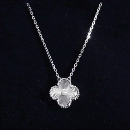 [Vintora]CLOVER  15MM DIAMOND LASER NECKLACE SILVER
