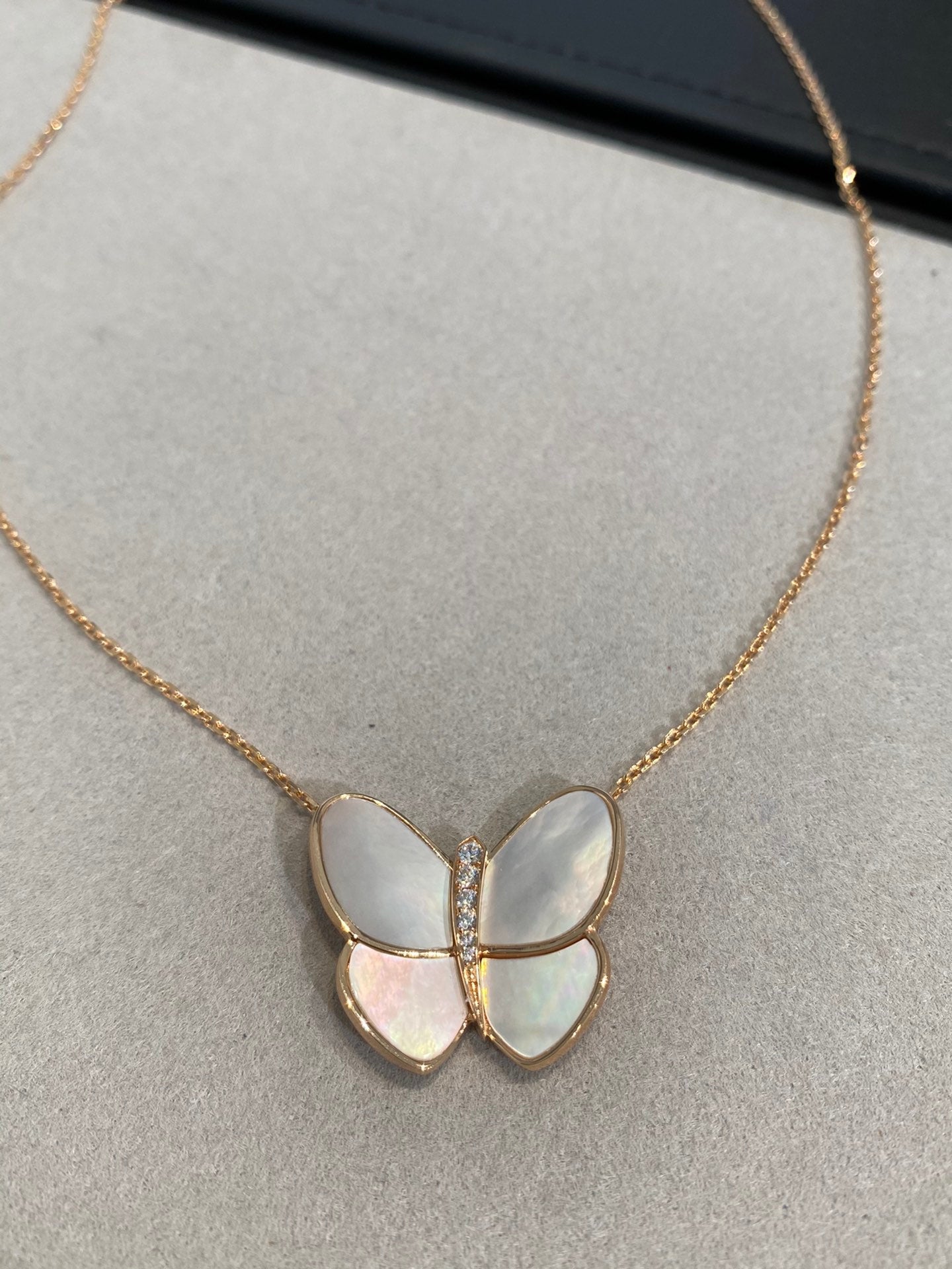 [Vintora]COLLIER PAPILLON OR NACRE DIAMANT