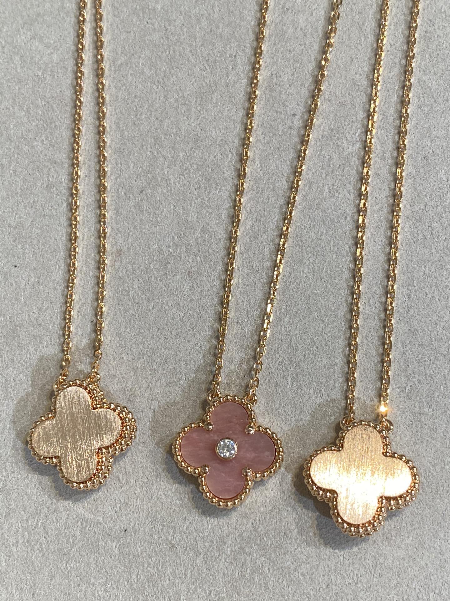 [Vintora]COLLIER EN RHODONITE ET DIAMANTS CLOVER 15MM