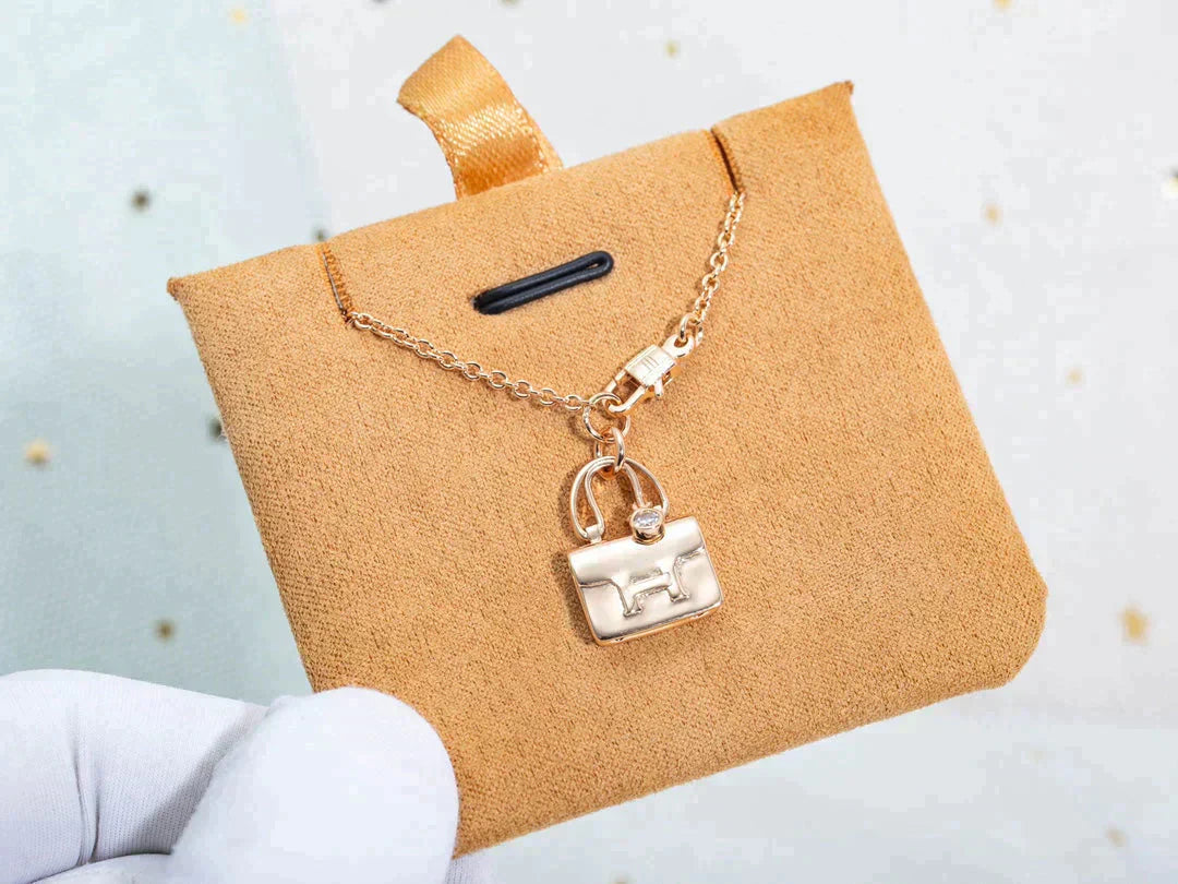 [Vintora]AMULETTE PEDANT ROSE GOLD NECKLACE
