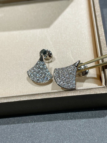 [Vintora]DREAM STUD EARRINGS DIAMOND