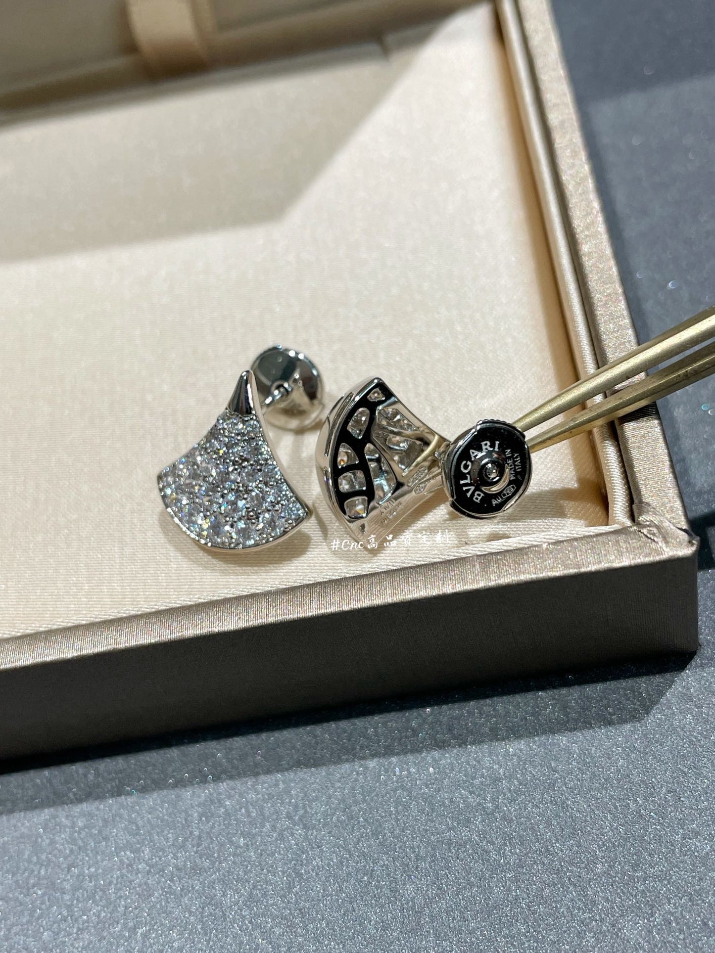 [Vintora]DREAM STUD EARRINGS DIAMOND