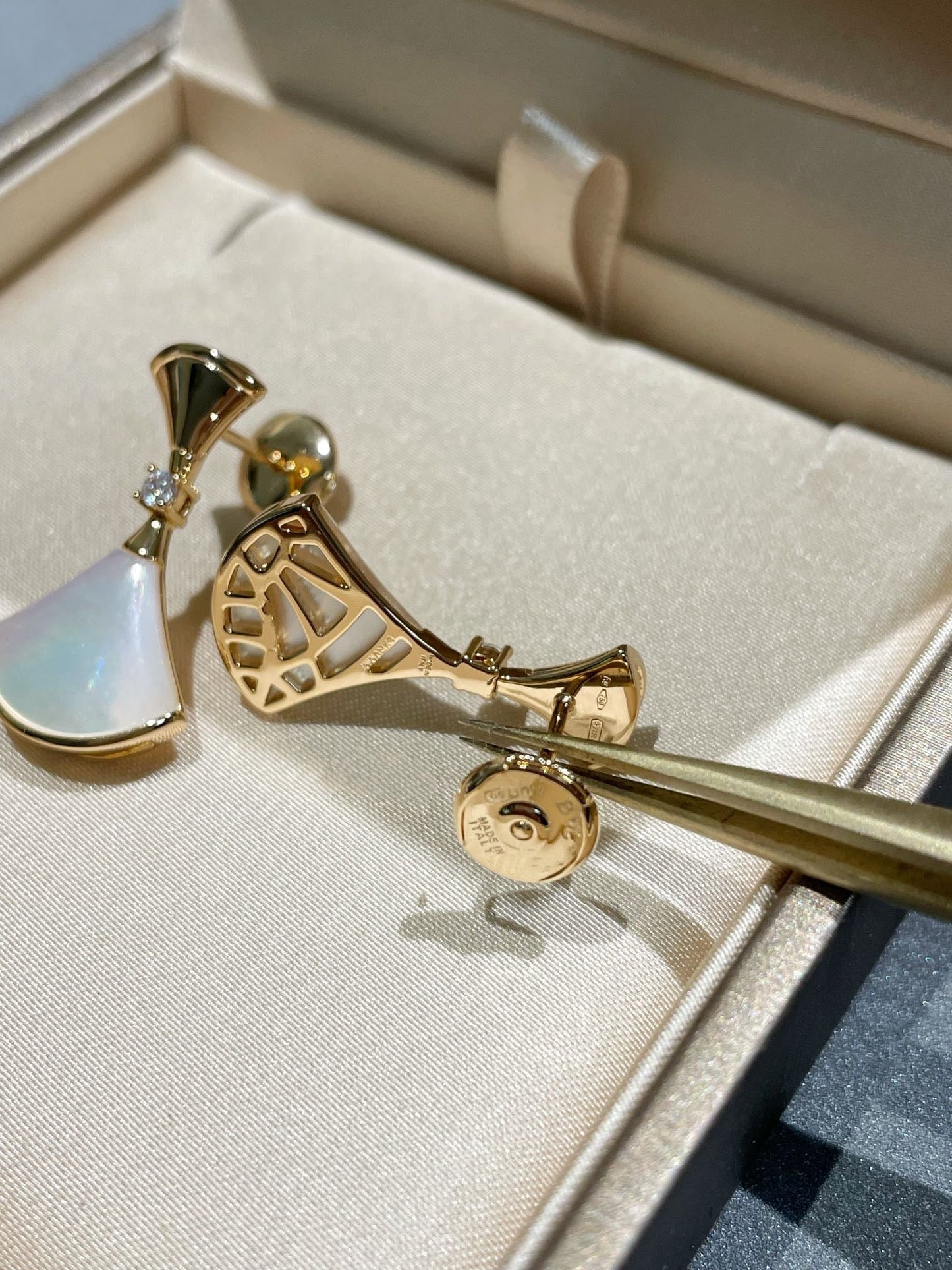 [Vintora]DREAM MOP 1 DIAMOND EARRINGS