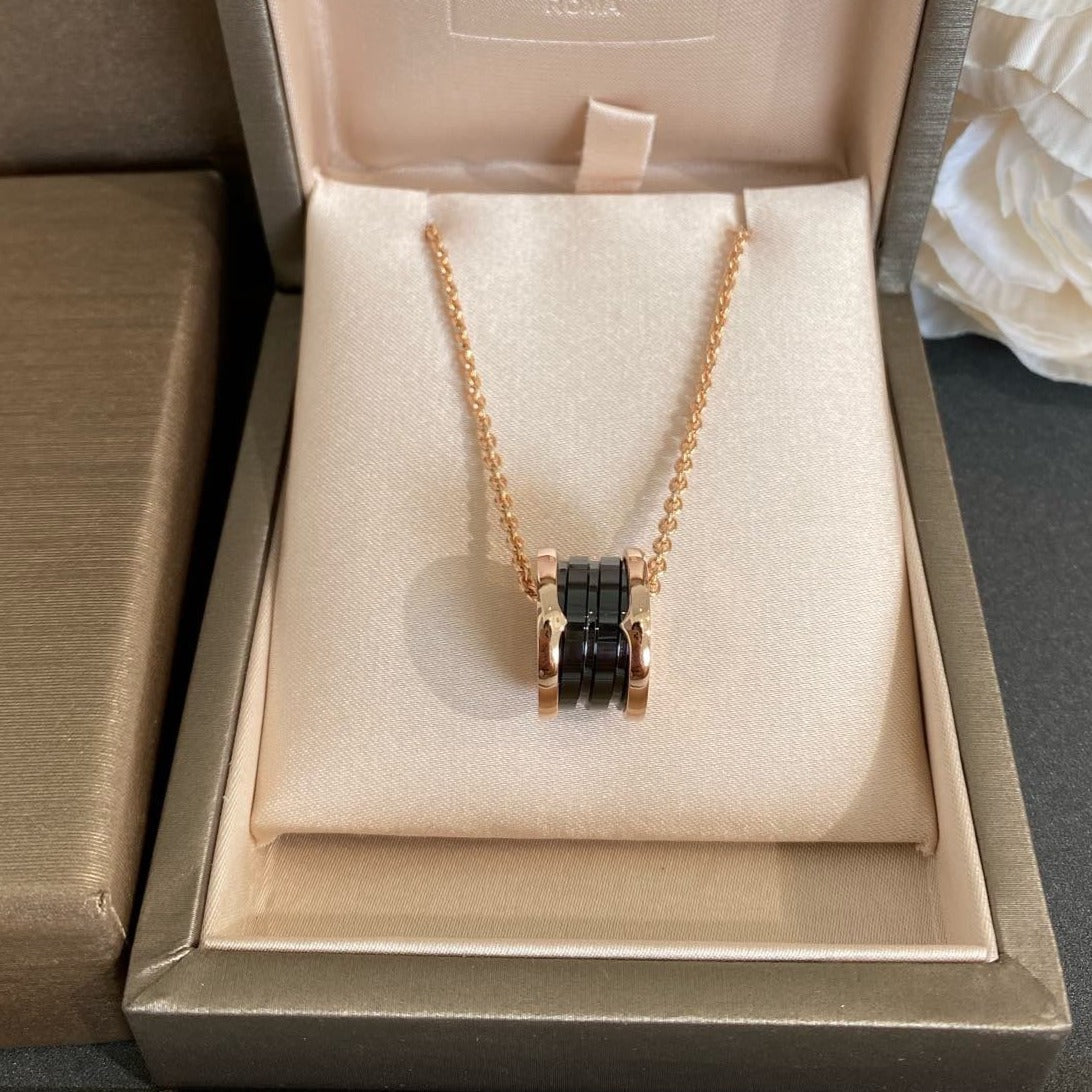 [Vintora]ZERO 1 BLACK CERAMIC PINK GOLD NECKLACE