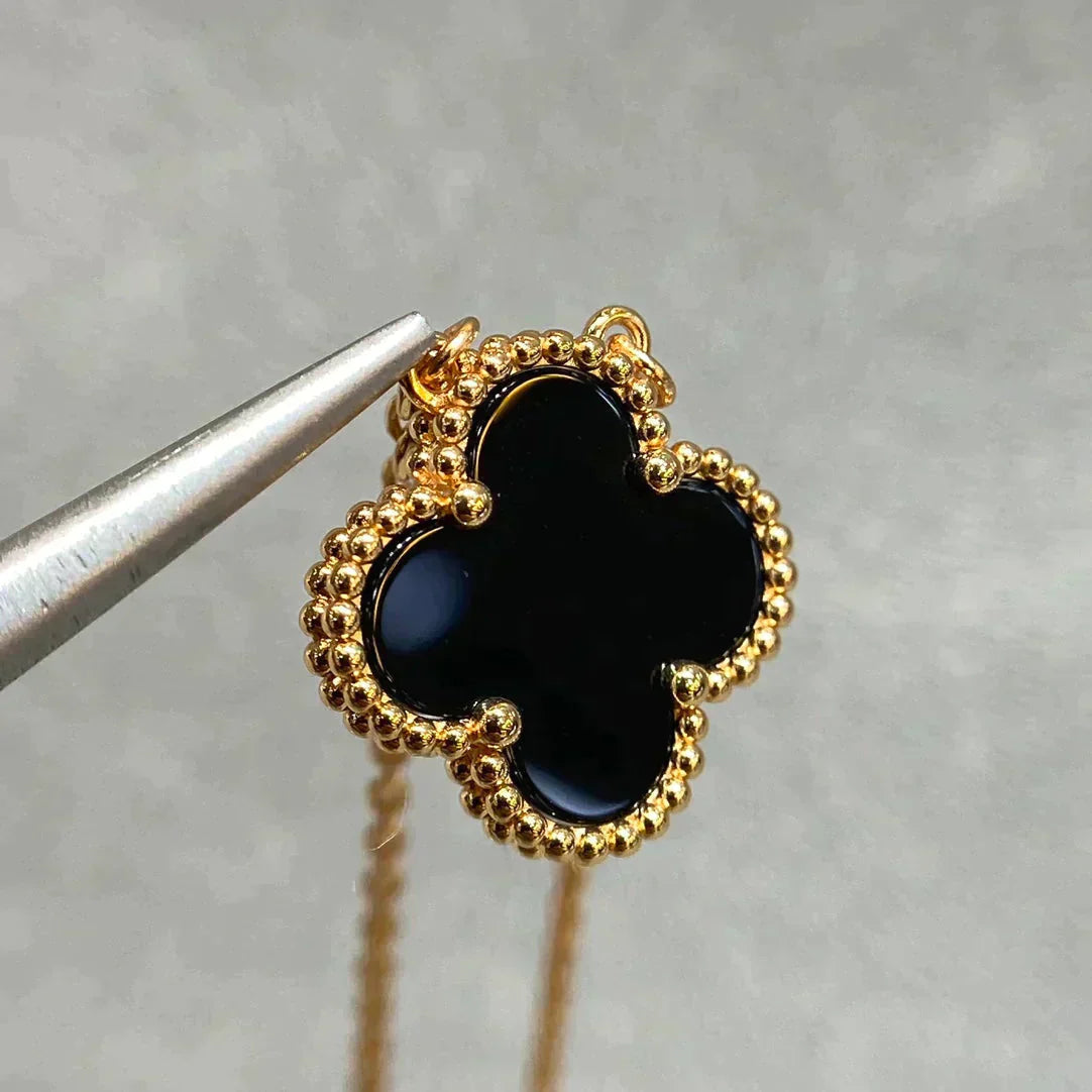 [Vintora]COLLIER FLEUR UNIQUE ONYX NOIR 15MM CLOVER