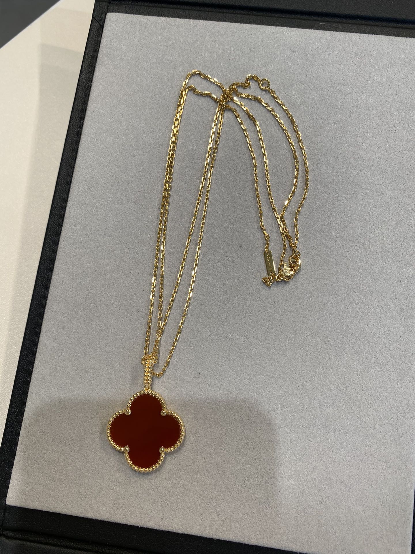 [Vintora]COLLIER TRÈFLE 25MM OR CORNALINE