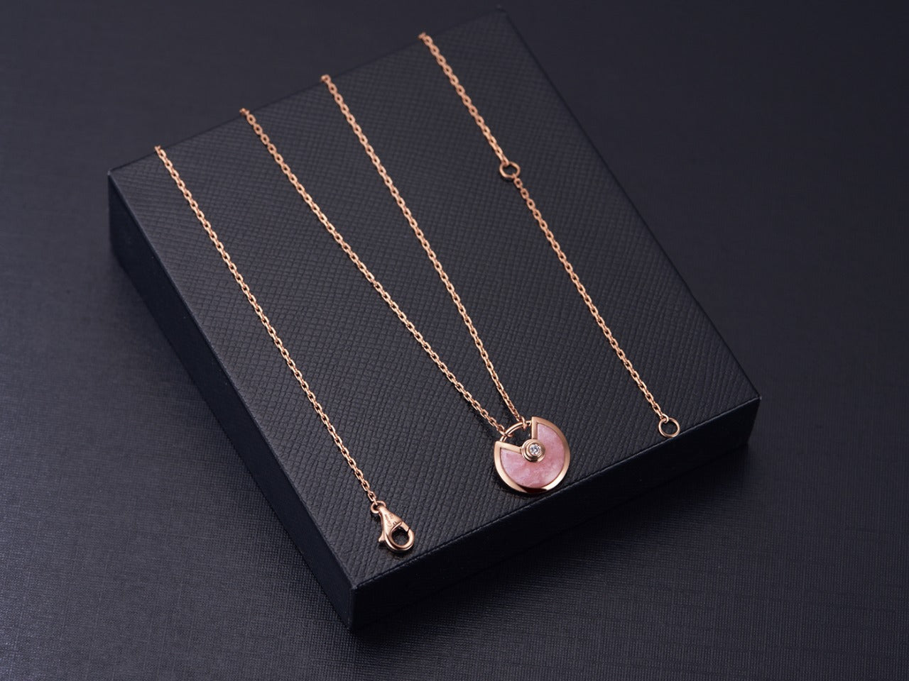 [Vintora]AMULETTE ROSE GOLD PINK MOP NECKLACE