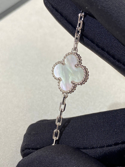 [?Vintora]CLOVER WHITE PEARL MOP 5 MOTIF BRACELET COLLECTION
