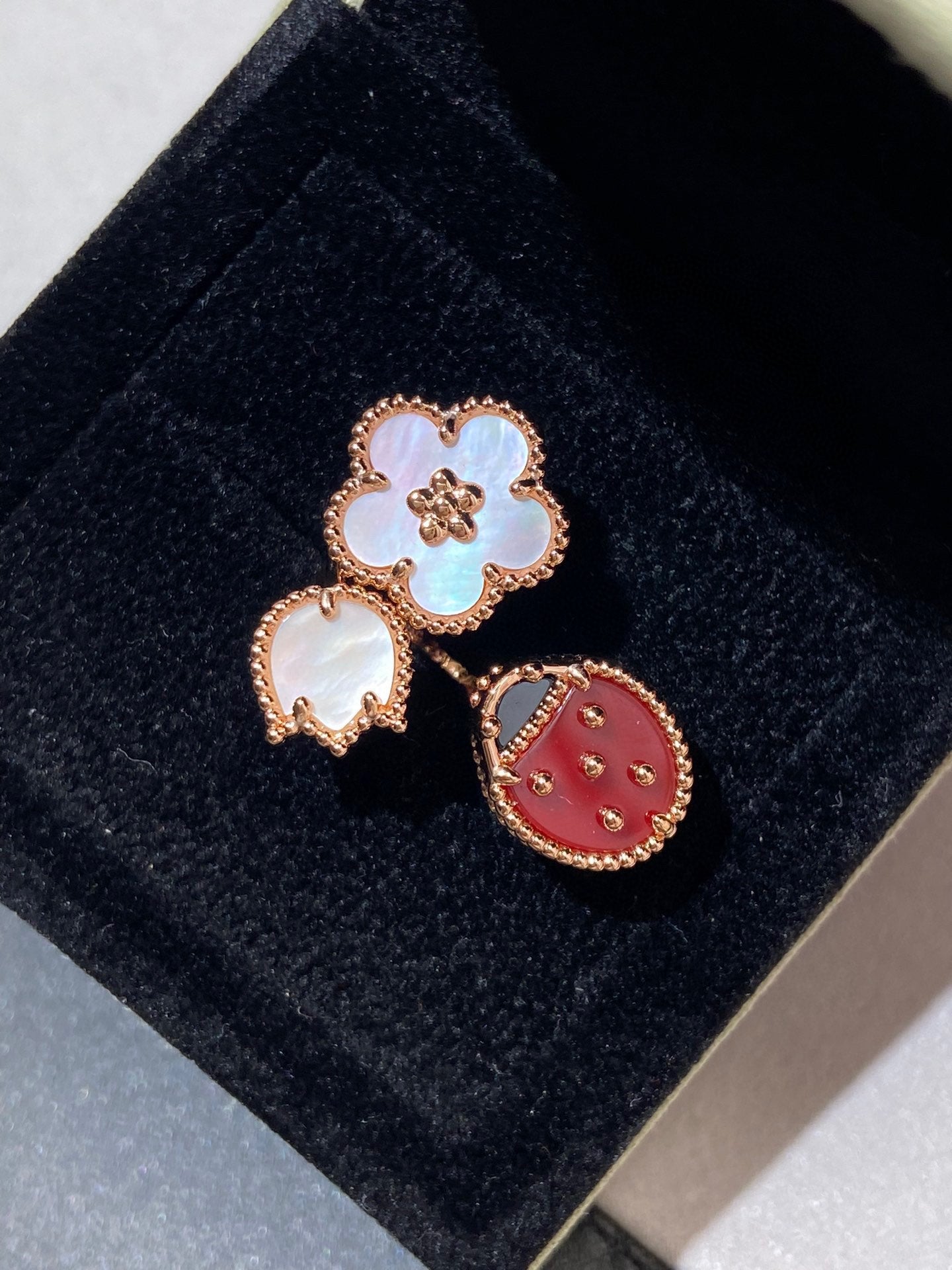 [Vintora]LUCKY 3 MOTIF ROSE GOLD RING