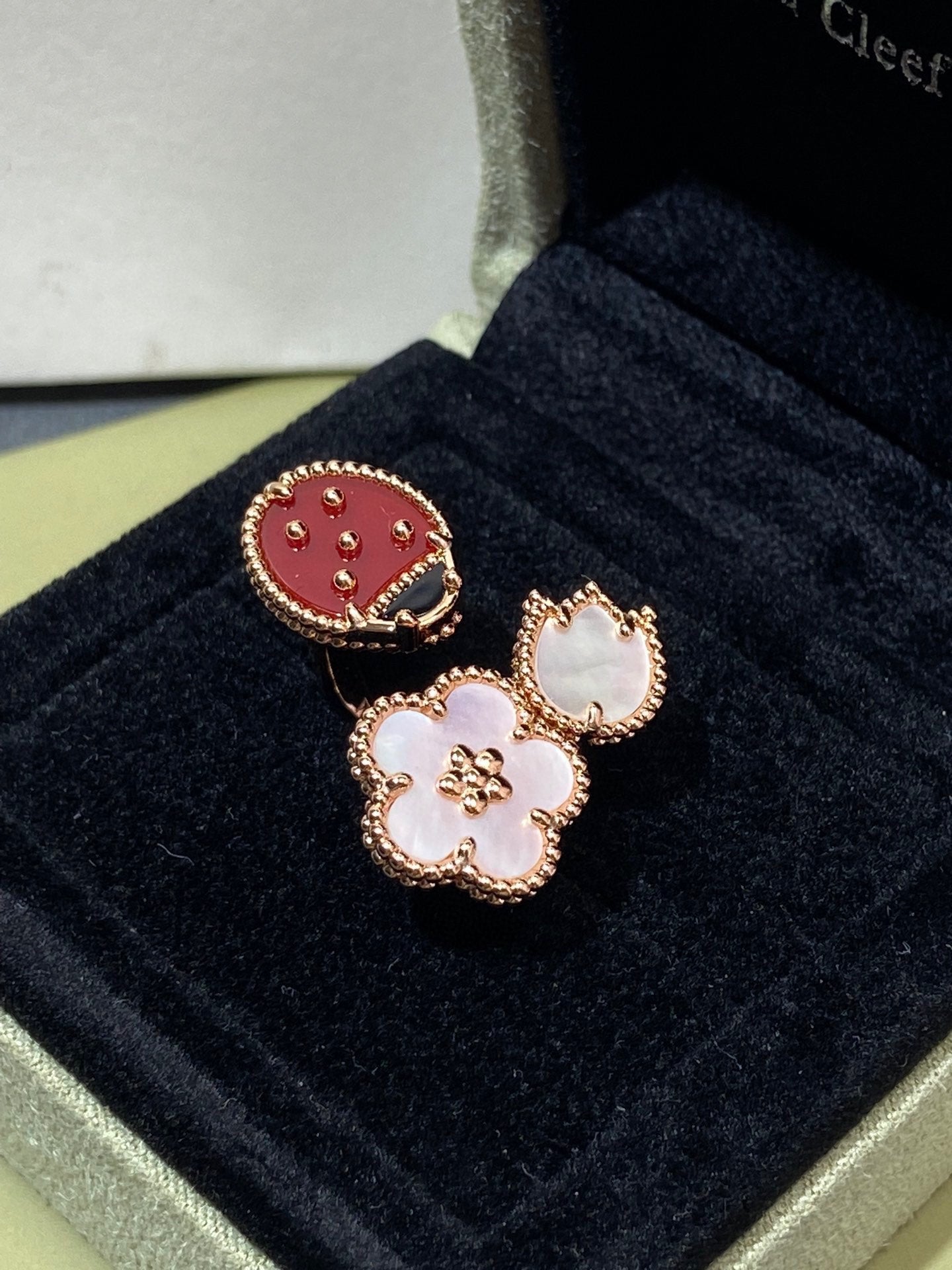 [Vintora]LUCKY 3 MOTIF ROSE GOLD RING