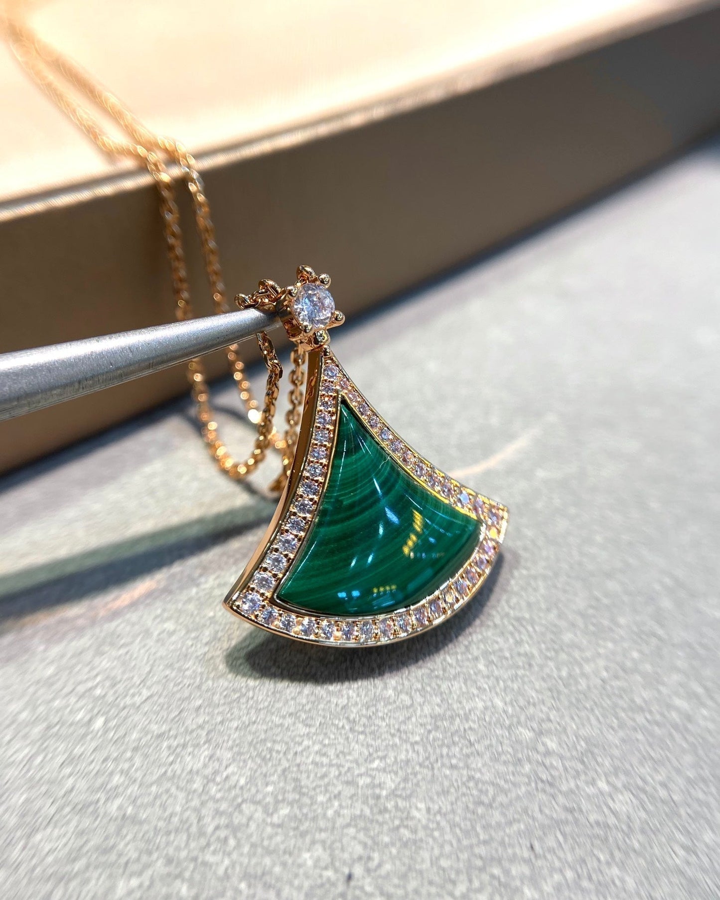 [Vintora]DREAM MALACHITE DIAMOND PAVED PINK GOLD NECKLACE