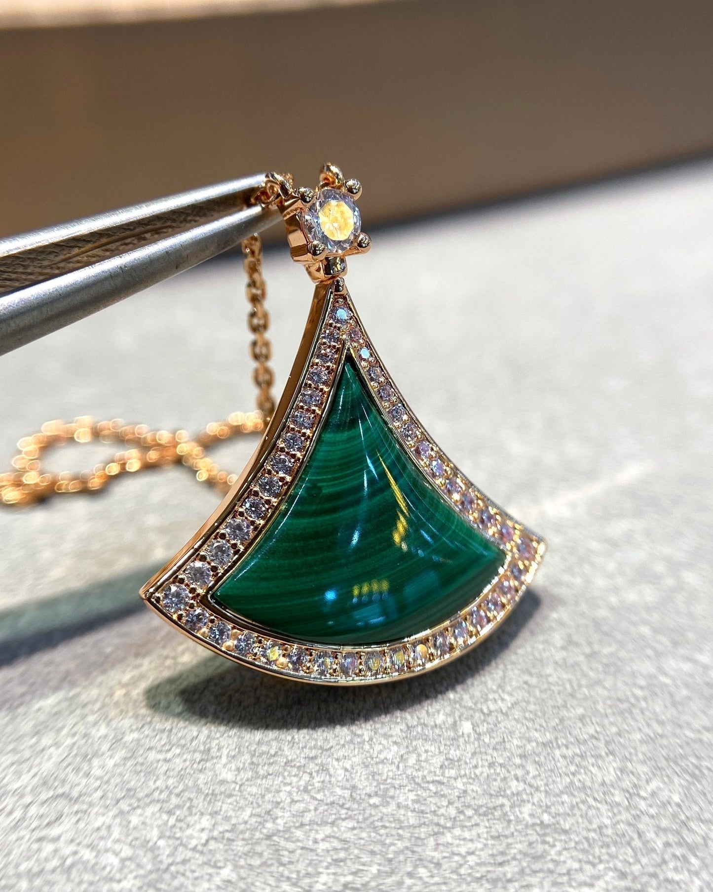 [Vintora]DREAM MALACHITE DIAMOND PAVED PINK GOLD NECKLACE