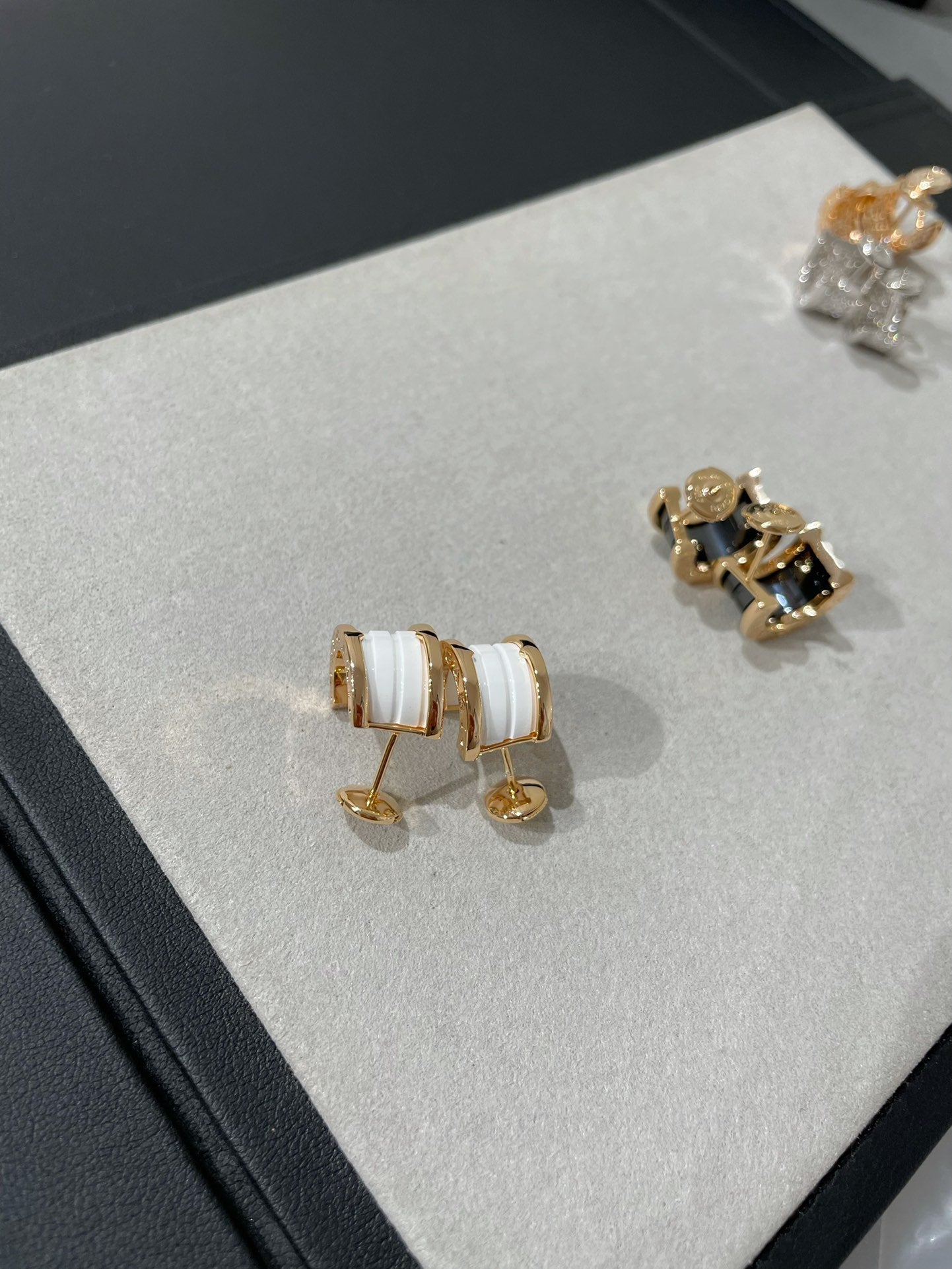 [Vintora]ZERO 1 PINK GOLD CERAMIC EARRINGS