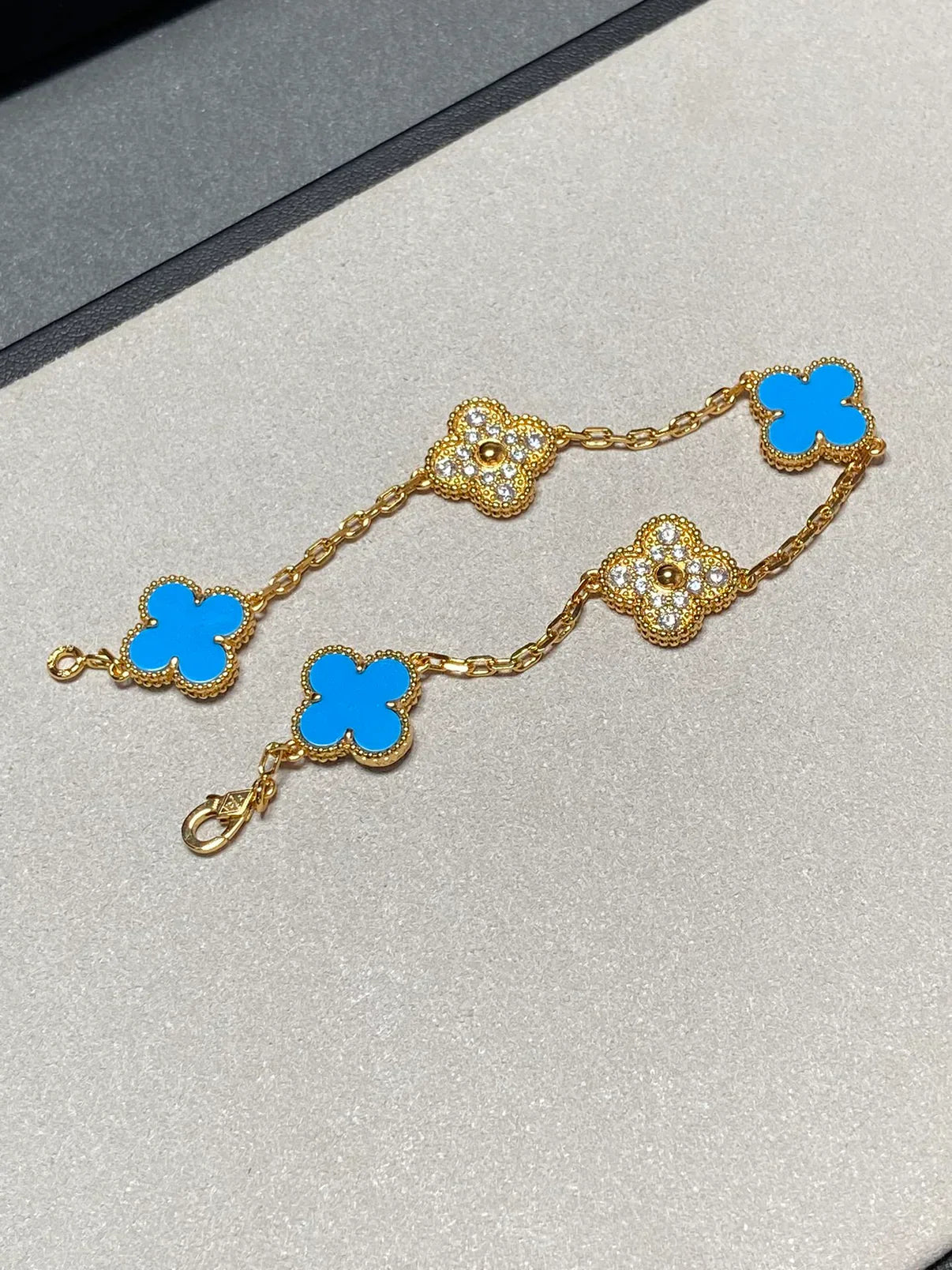 [?Vintora] CLOVER 5 MOTIF BLUE AGATE BRACELET COLLECTION