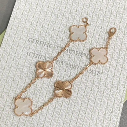 [?Vintora]CLOVER WHITE PEARL MOP 5 MOTIF BRACELET COLLECTION