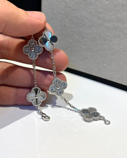 [?Vintora] CLOVER 5 MOTIF LASER BRACELET COLLECTION