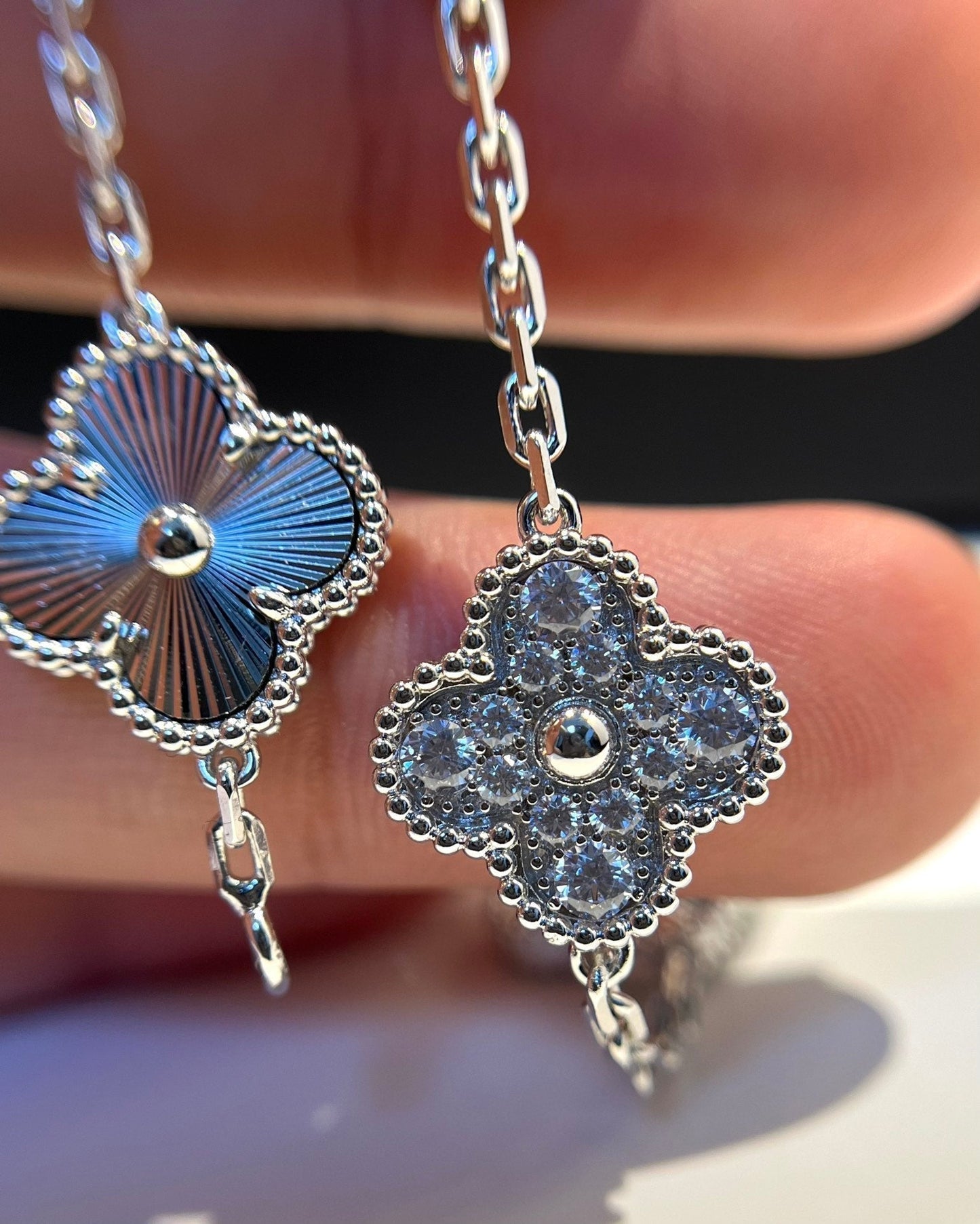 [?Vintora] CLOVER 5 MOTIF LASER BRACELET COLLECTION