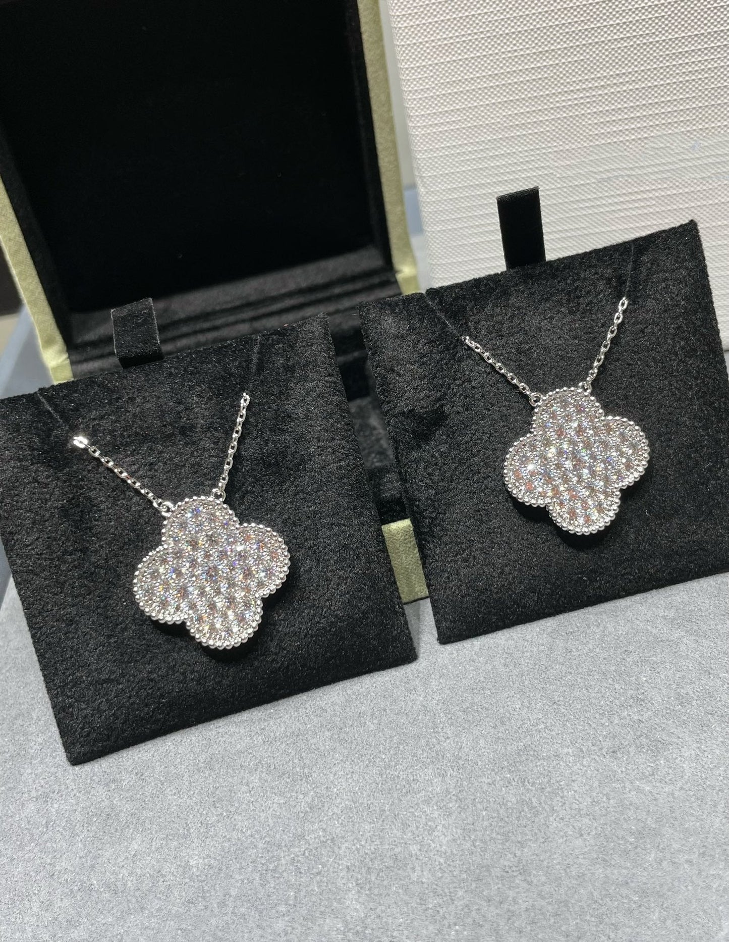 [Vintora]COLLIER PENDENTIF CLOVER 25MM GRAND PAVÉ DE DIAMANTS EN ARGENT