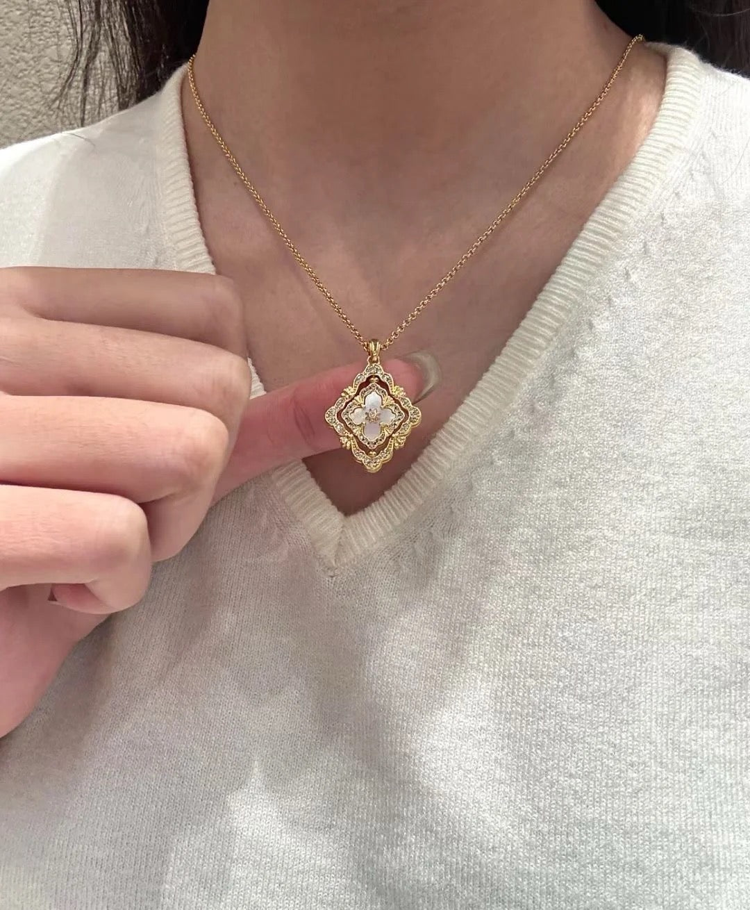 [?Vintora] B.C.L ENAMEL ROTATING SINGLE-DIAMOND NECKLACE¡ꡧVarious colors¡ê?