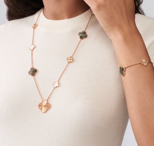 [?Vintora]DETACHABLE CLOVER 15(11+4) FLOWER SILVER NECKLACE SET