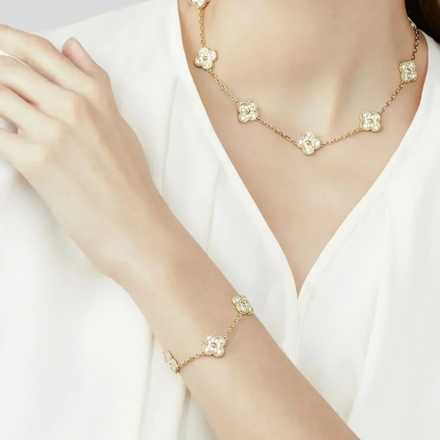 [?Vintora] CLOVER 5 MOTIF FULL DIAMOND BRACELET COLLECTION