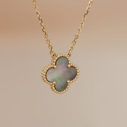 [Vintora]CLOVER 15MM COLLIER NACRE GRISE
