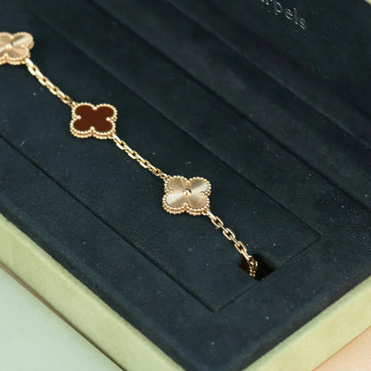 [?Vintora] CLOVER 5 MOTIF RED CORNELIAN BRACELET COLLECTION