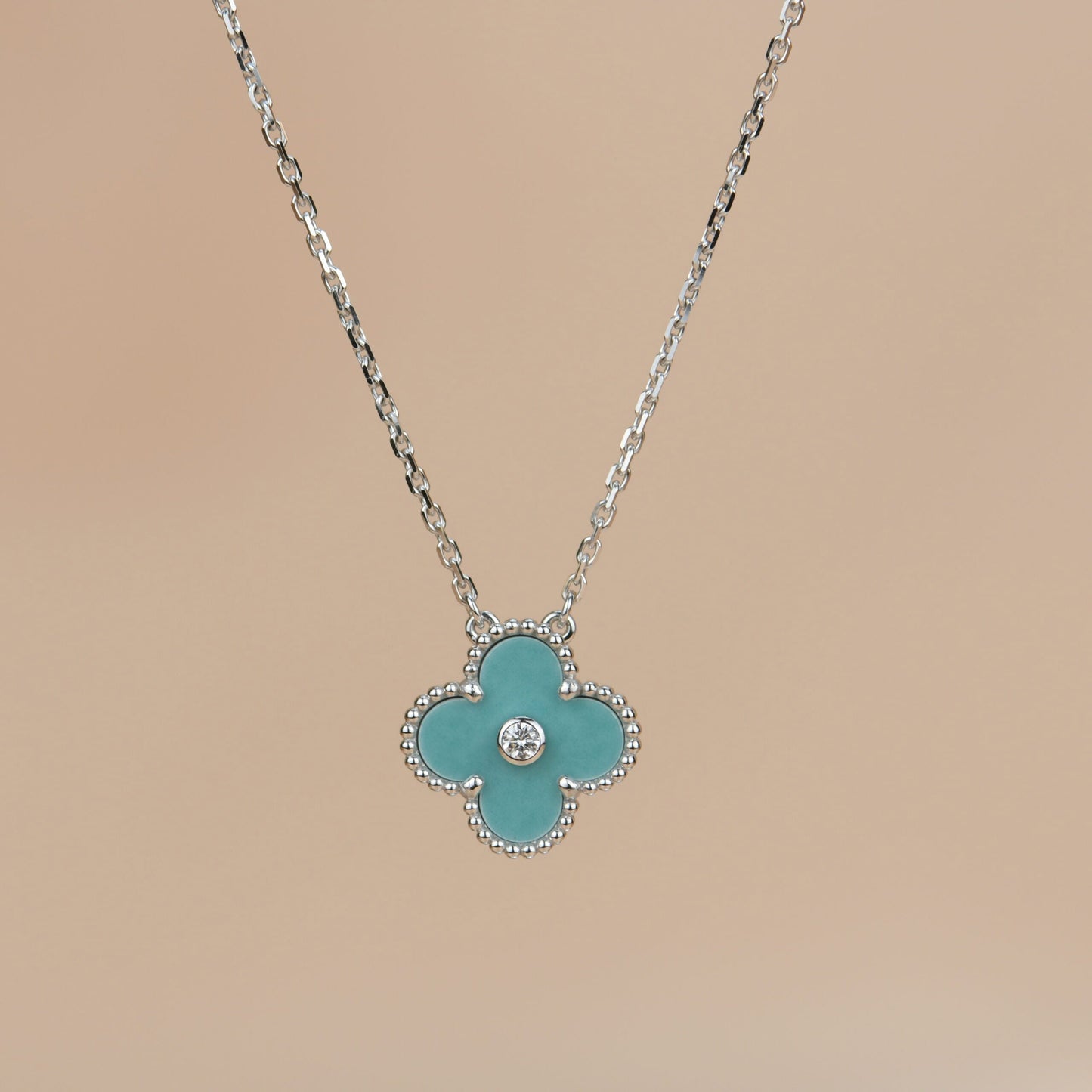 [Vintora]COLLIER EN PORCELAINE SVRES DIAMANT 15 MM TRÈFLE ARGENT