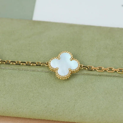 [?Vintora]CLOVER WHITE PEARL MOP 5 MOTIF BRACELET COLLECTION
