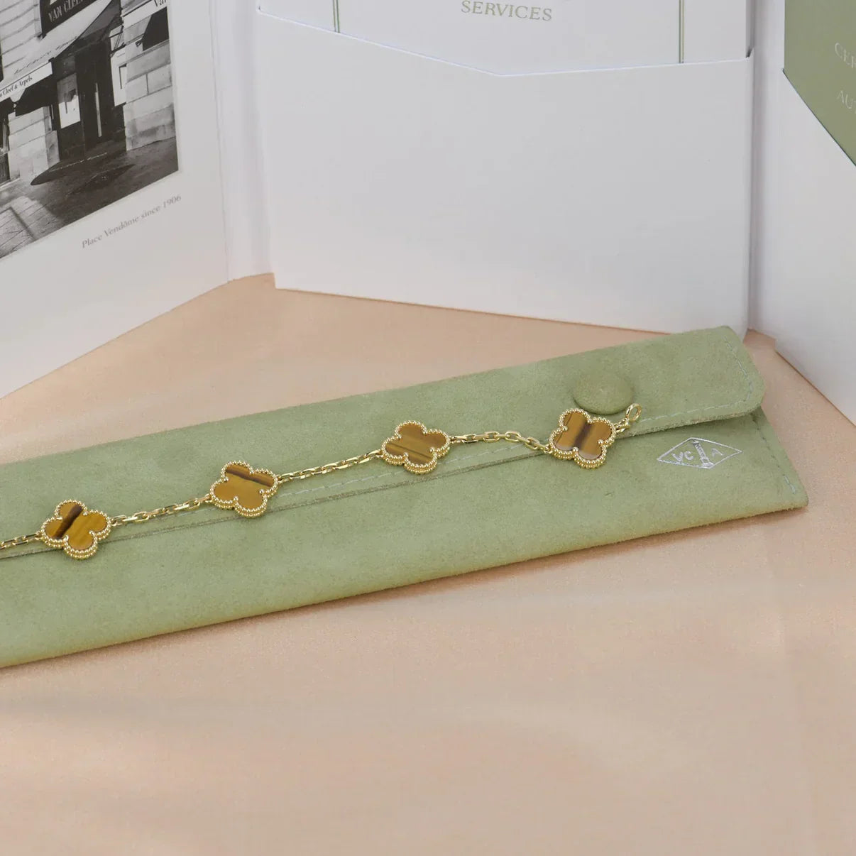 [?Vintora] CLOVER 5 MOTIFS TIGER EYE BRACELET COLLECTION