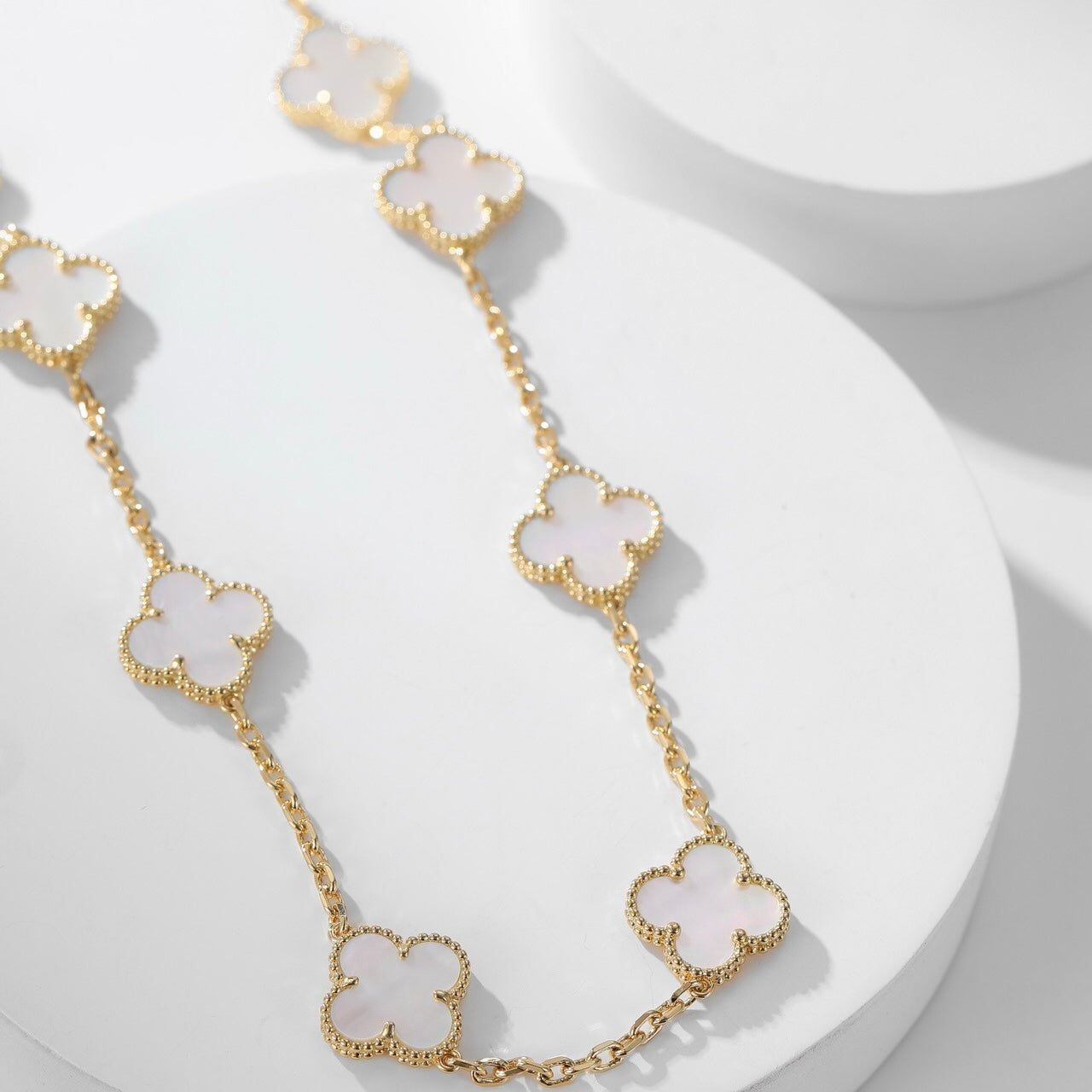 [Vintora]COLLIER TRÈFLE 10 MOTIFS NACRE BLANCHE
