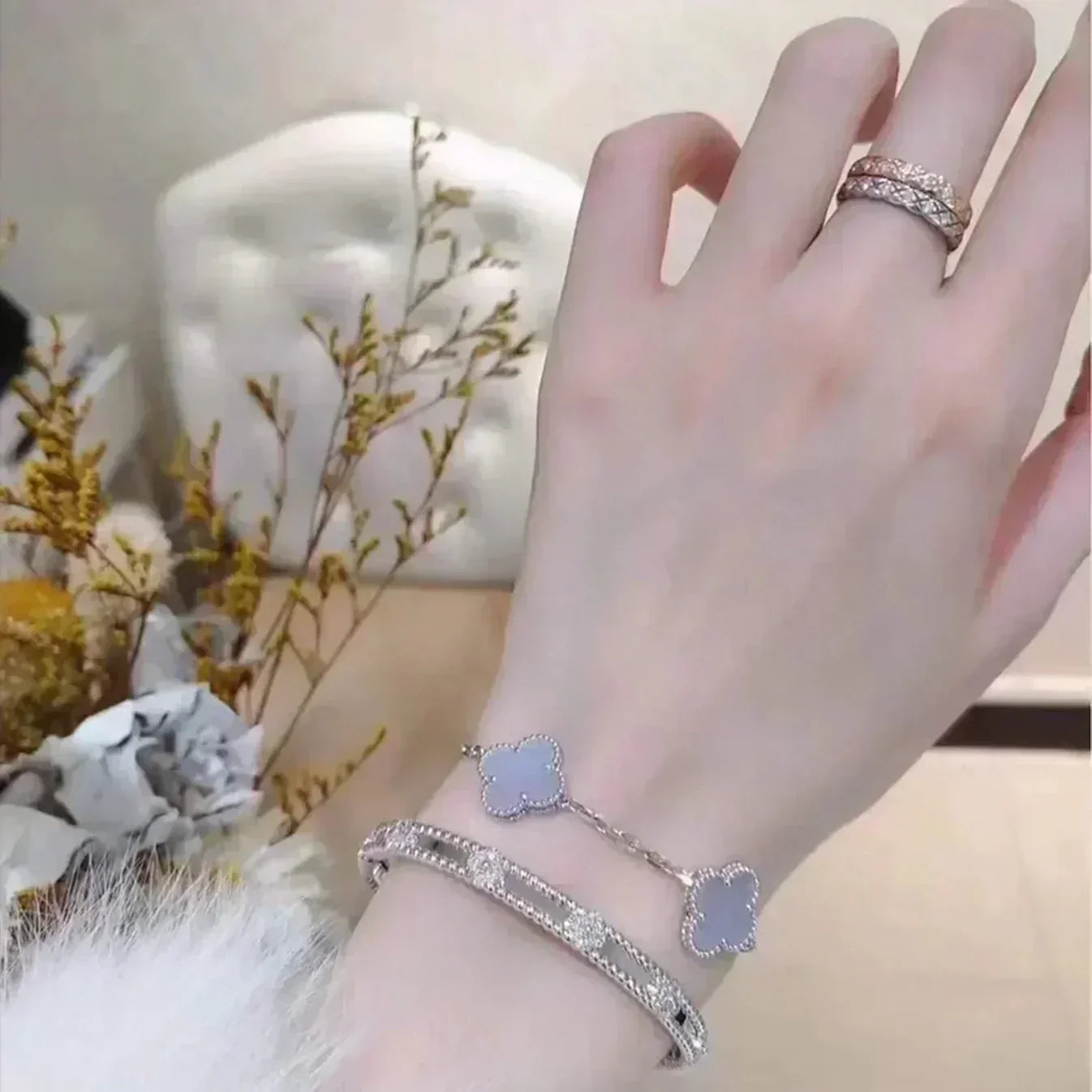 [?Vintora] CLOVER 5 MOTIF PURPLE CHALCEDONY BRACELET COLLECTION