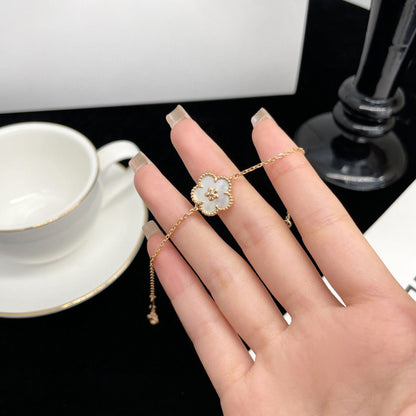 [Vintora]COLLIER FLEUR DE PRUNIER BLANC PORTE-BONHEUR
