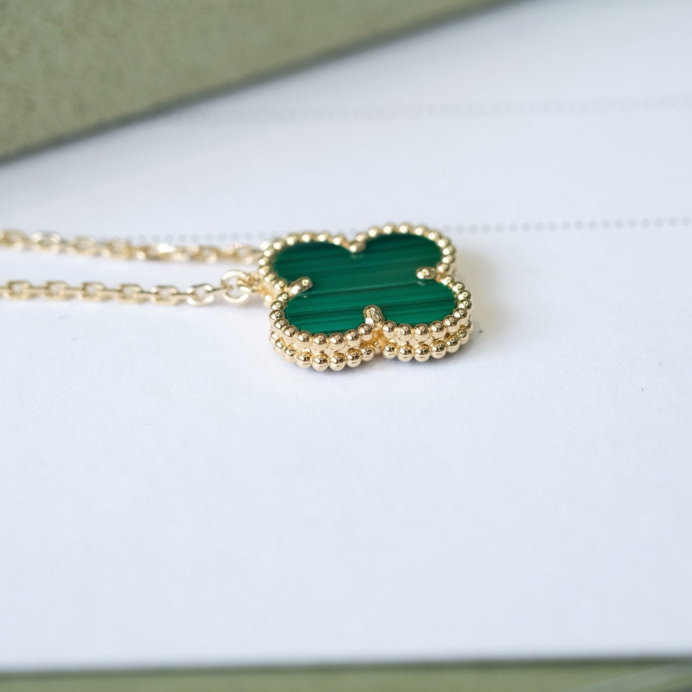 [Vintora]COLLIER FLEUR UNIQUE 15MM MALACHITE CLOVER