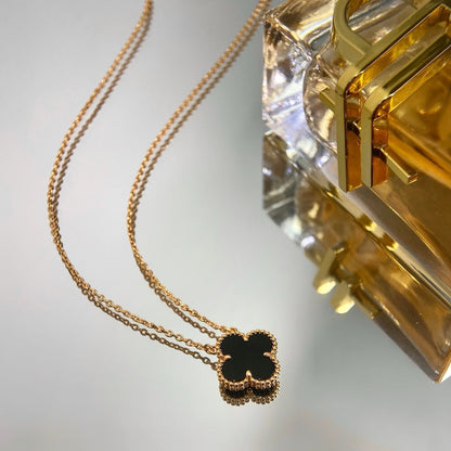 [Vintora]COLLIER FLEUR UNIQUE ONYX NOIR 15MM CLOVER