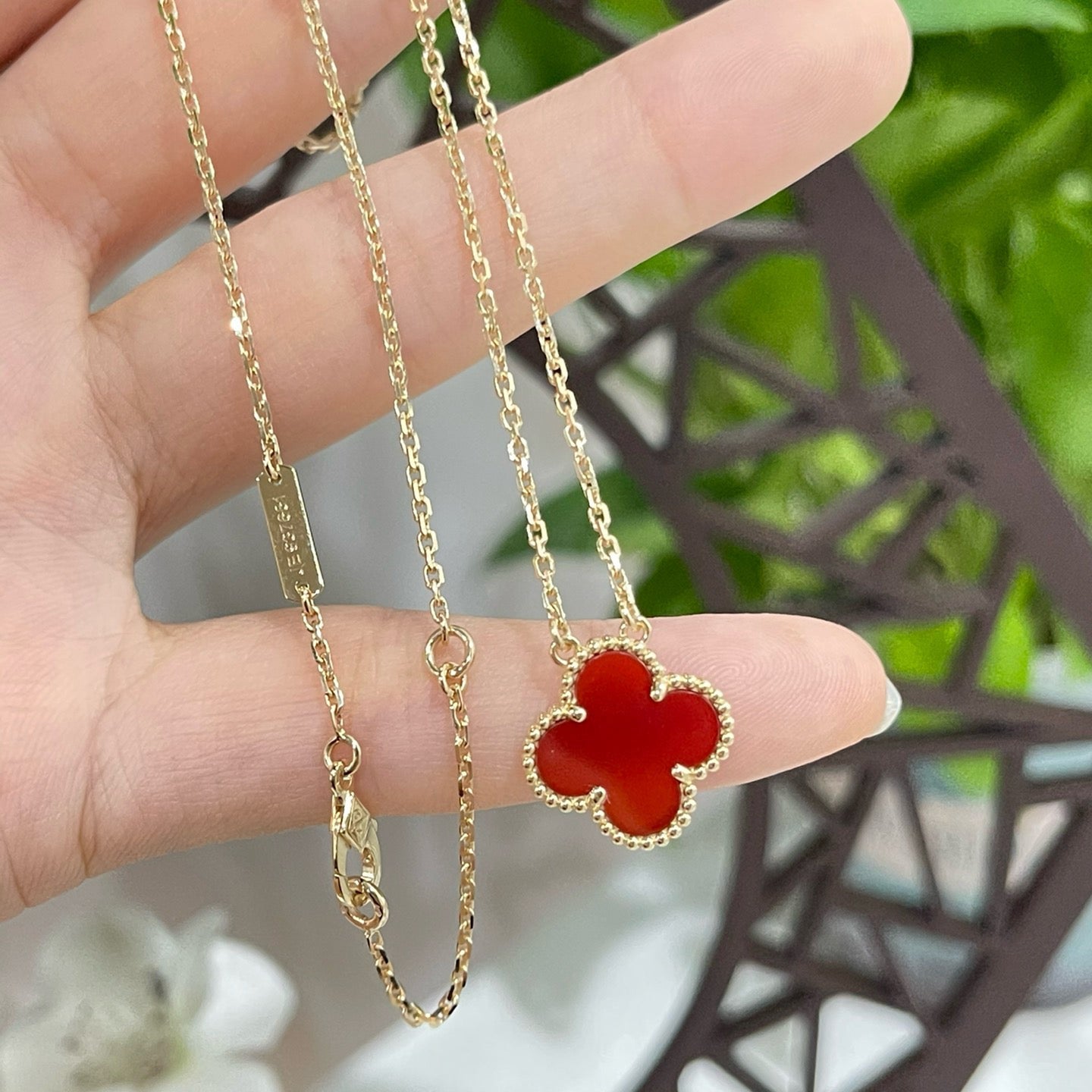 [Vintora]COLLIER FLEUR SIMPLE TRÈFLE 15 MM CORNALINE
