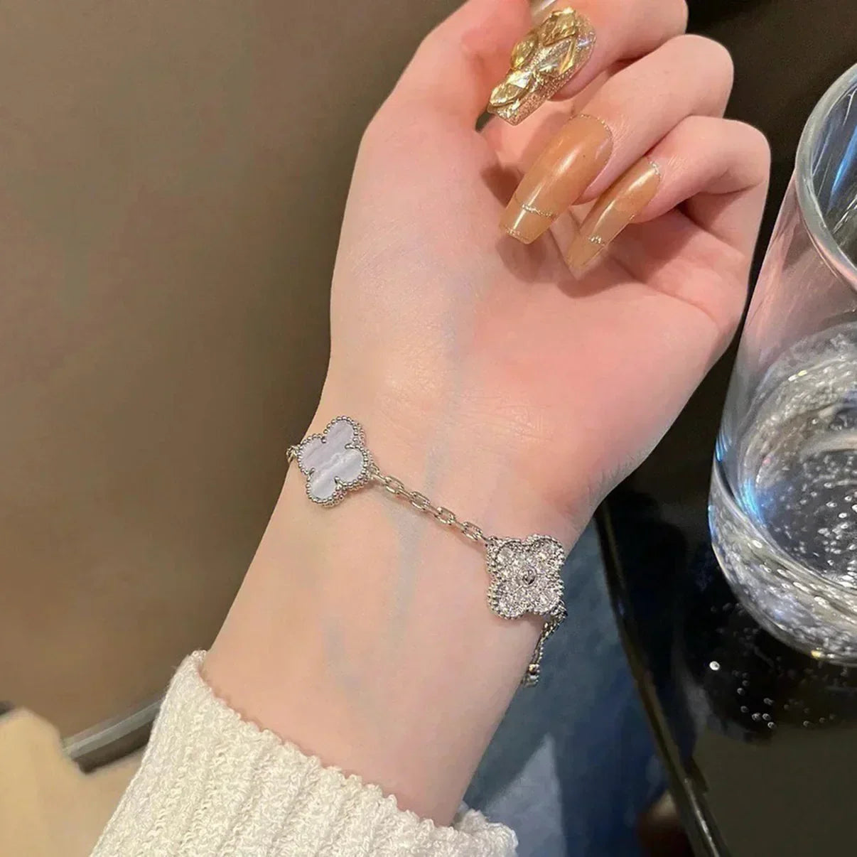 [?Vintora] CLOVER 5 MOTIF PURPLE CHALCEDONY BRACELET COLLECTION