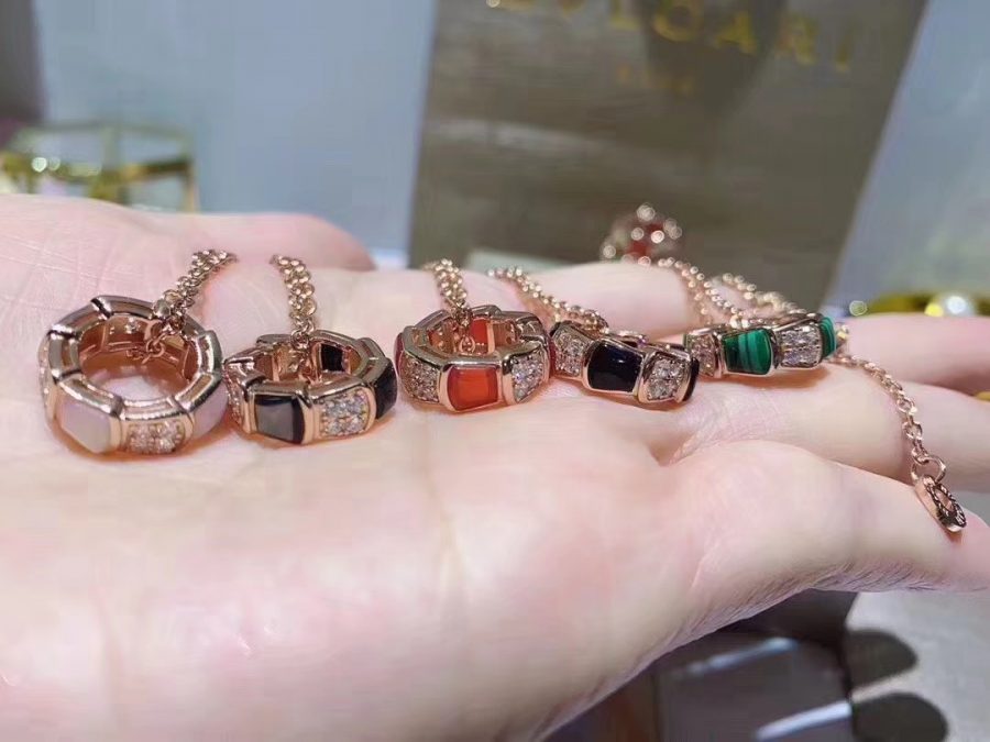 [Vintora]SERPENTI PEDANT DIAMOND NECKLACE