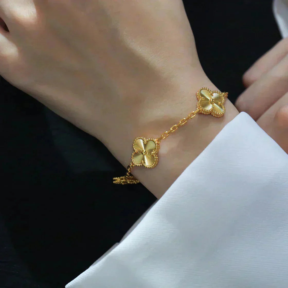 [?Vintora] CLOVER 5 MOTIF LASER BRACELET COLLECTION