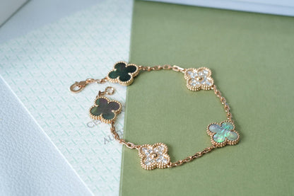 [?Vintora] CLOVER 5 MOTIF GRAY MOP BRACELET COLLECTION