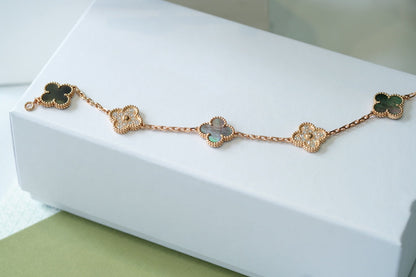 [?Vintora] CLOVER 5 MOTIF GRAY MOP BRACELET COLLECTION