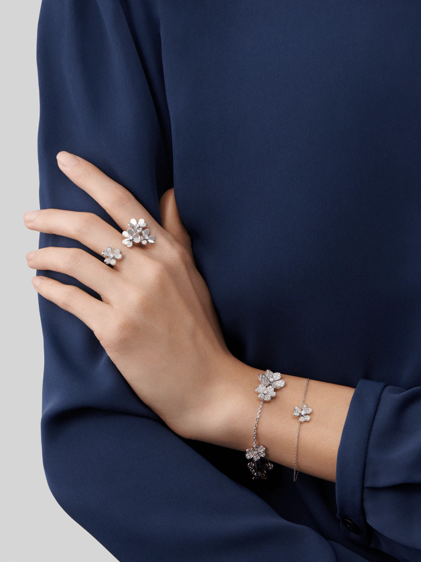 [Vintora]BRACELET FRIVOLE FLEUR ARGENT ET DIAMANTS