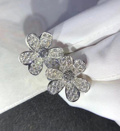 [Vintora]BOUCLES D'OREILLES FRIVOLE FLEUR ARGENTÉE DIAMANT