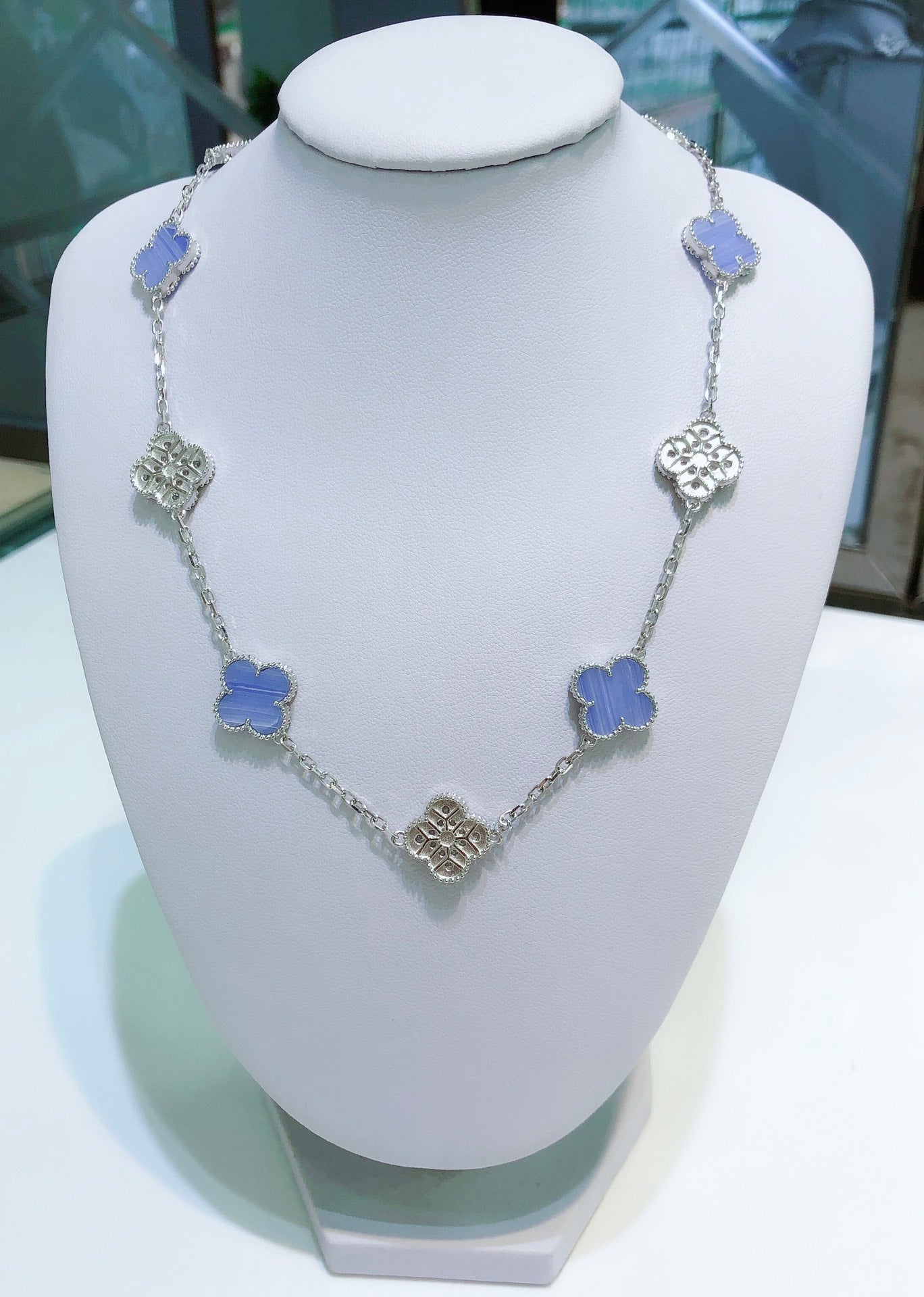 [Vintora]COLLIER TRÈFLE 10 MOTIFS CHALCEDOINE DIAMANTS ARGENT