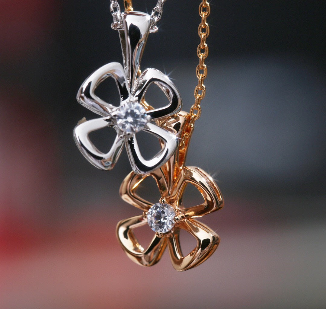 [Vintora]FIOREVER NECKLACE DIAMOND CENTER