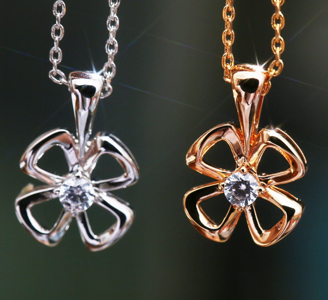 [Vintora]FIOREVER NECKLACE DIAMOND CENTER